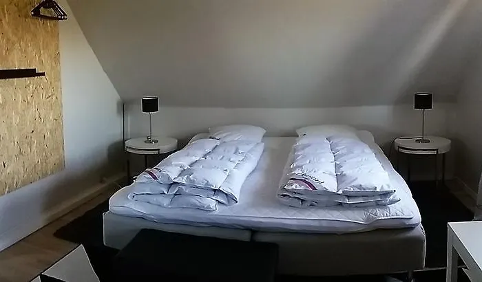 Svalegaarden Gæstehus *