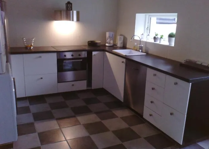 Svalegaarden * Saerslev